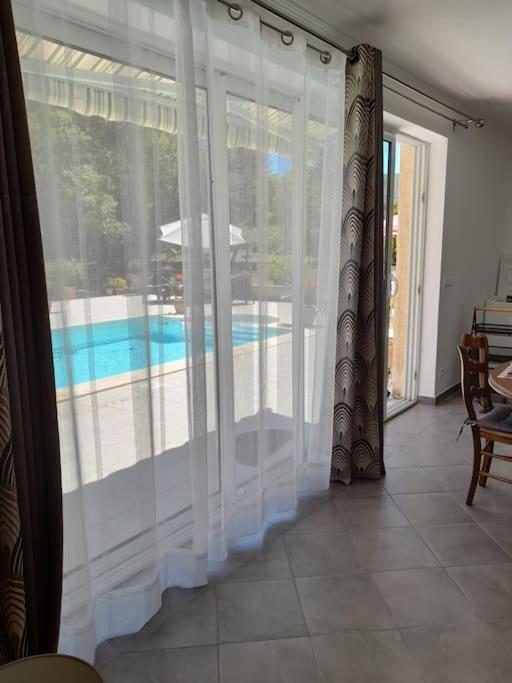 Villa Le Bosquet En Luberon. Ménerbes Buitenkant foto