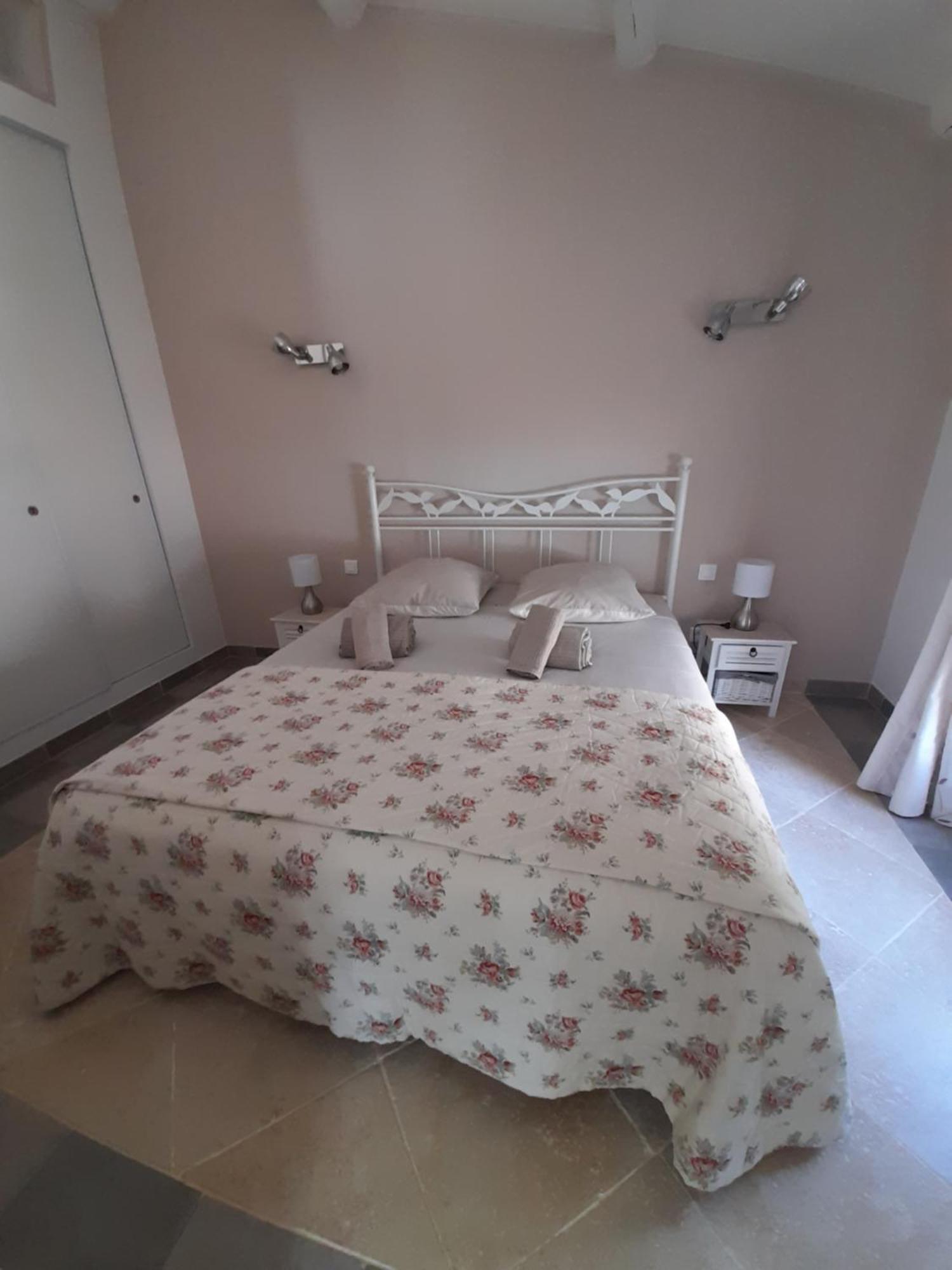 Villa Le Bosquet En Luberon. Ménerbes Buitenkant foto